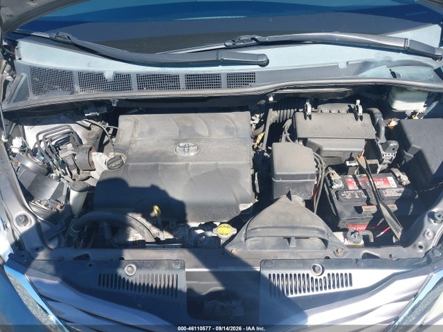 Продаж на аукціоні авто 2015 Toyota Sienna Le 8 Passenger, vin: 5TDKK3DC2FS534261, номер лоту: 46110577