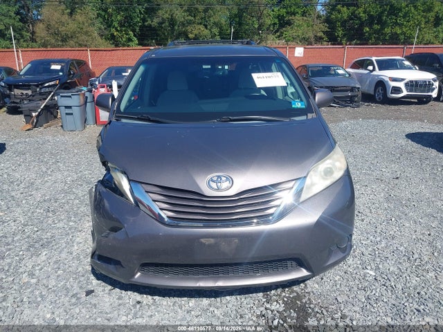 Продаж на аукціоні авто 2015 Toyota Sienna Le 8 Passenger, vin: 5TDKK3DC2FS534261, номер лоту: 46110577
