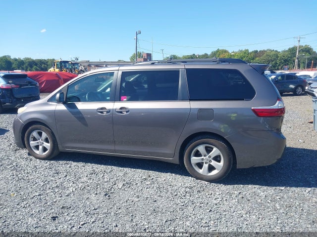 Продаж на аукціоні авто 2015 Toyota Sienna Le 8 Passenger, vin: 5TDKK3DC2FS534261, номер лоту: 46110577