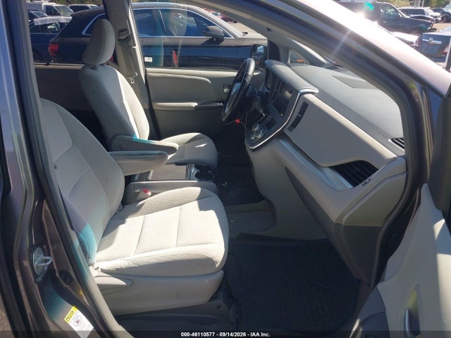Продаж на аукціоні авто 2015 Toyota Sienna Le 8 Passenger, vin: 5TDKK3DC2FS534261, номер лоту: 46110577