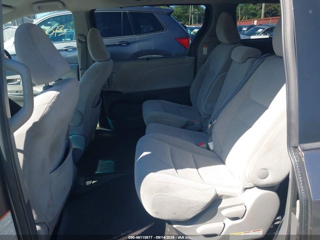 Продаж на аукціоні авто 2015 Toyota Sienna Le 8 Passenger, vin: 5TDKK3DC2FS534261, номер лоту: 46110577