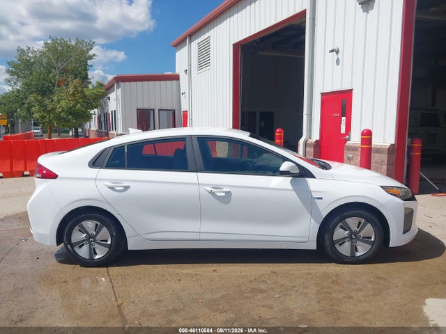 46110584 :رقم المزاد ، KMHC65LC4KU106926 vin ، 2019 Hyundai Ioniq Hybrid Blue مزاد بيع