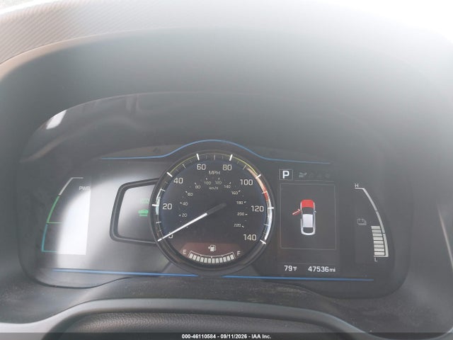 46110584 :رقم المزاد ، KMHC65LC4KU106926 vin ، 2019 Hyundai Ioniq Hybrid Blue مزاد بيع