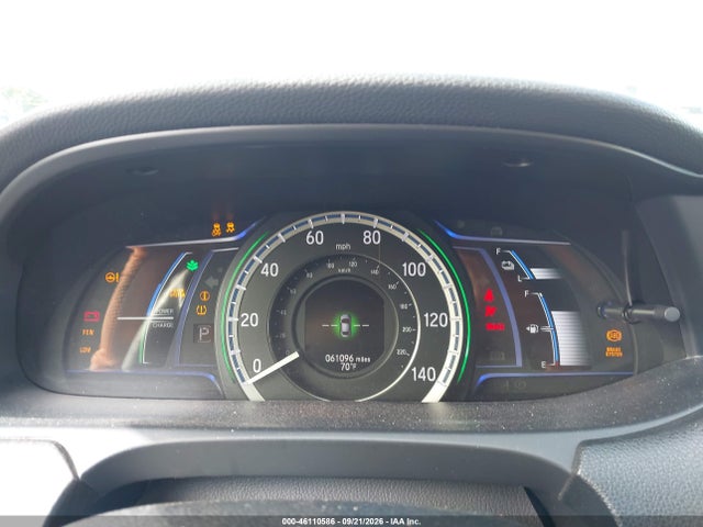 2015 Honda Accord Hybrid Ex-l მანქანა იყიდება აუქციონზე, vin: 1HGCR6F57FA008710, აუქციონის ნომერი: 46110586