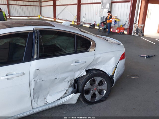 2018 Jaguar Xe 25t მანქანა იყიდება აუქციონზე, vin: SAJAR4FX8JCP33842, აუქციონის ნომერი: 46110613