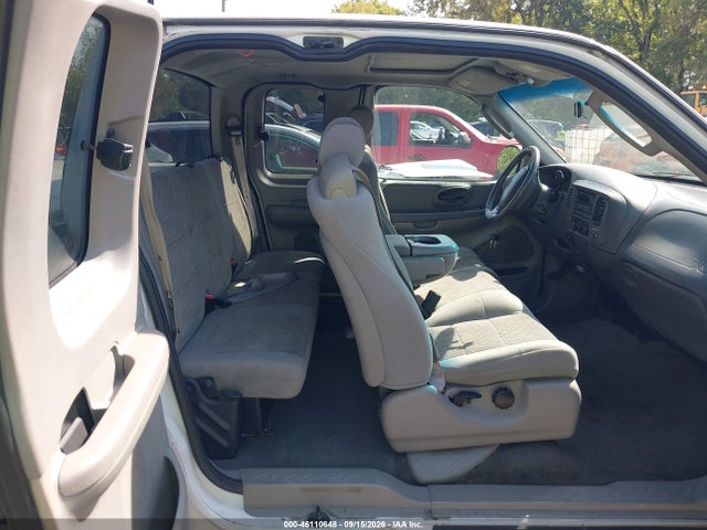 46110648 :رقم المزاد ، 1FTPX17L12NB49636 vin ، 2002 Ford F-150 Lariat/xl/xlt مزاد بيع