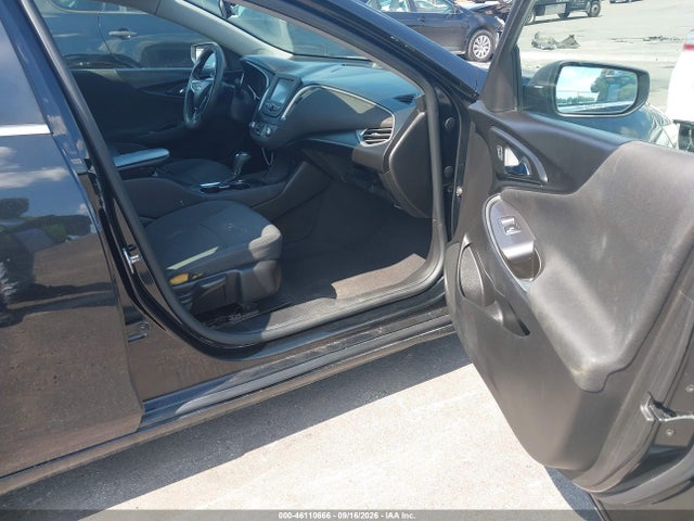 Продажа на аукционе авто 2017 Chevrolet Malibu Ls, vin: 1G1ZB5ST8HF108731, номер лота: 46110666