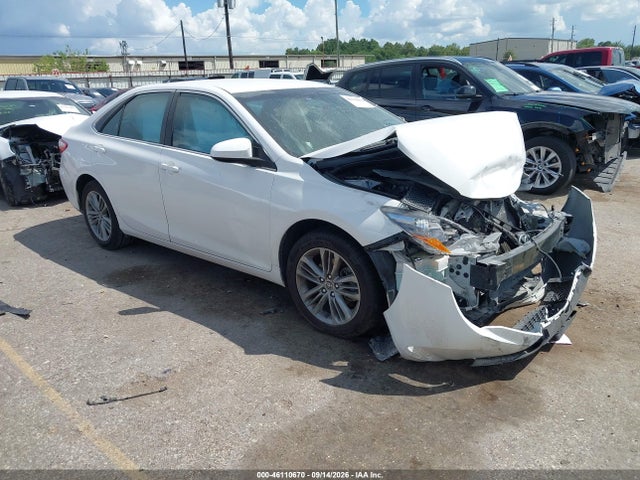 2015 Toyota Camry Se მანქანა იყიდება აუქციონზე, vin: 4T1BF1FKXFU063917, აუქციონის ნომერი: 46110670