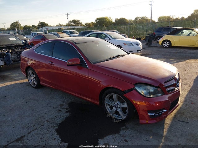 46110671 :رقم المزاد ، WDDGJ4HB9DF977803 vin ، 2013 Mercedes-benz C 250 مزاد بيع
