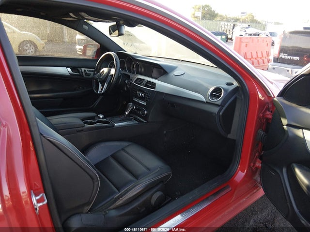 46110671 :رقم المزاد ، WDDGJ4HB9DF977803 vin ، 2013 Mercedes-benz C 250 مزاد بيع