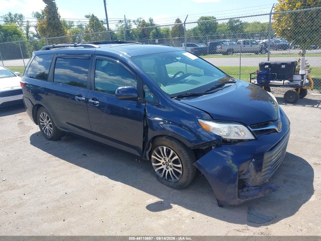 2018 Toyota Sienna Xle 8 Passenger მანქანა იყიდება აუქციონზე, vin: 5TDYZ3DC6JS957939, აუქციონის ნომერი: 46110697
