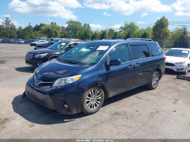 2018 Toyota Sienna Xle 8 Passenger მანქანა იყიდება აუქციონზე, vin: 5TDYZ3DC6JS957939, აუქციონის ნომერი: 46110697