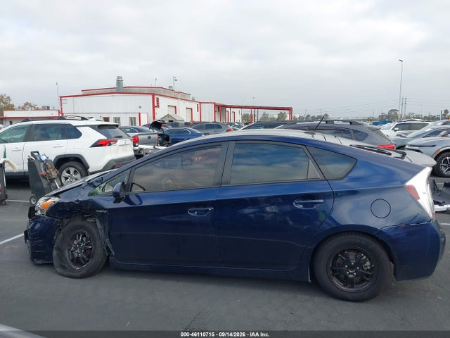 Toyota Prius Three 2015 JTDKN3DU9F0448674 Image 14