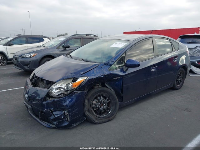 Toyota Prius Three 2015 JTDKN3DU9F0448674 Image 2