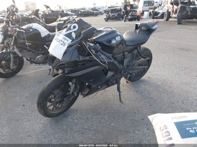 Yamaha Yzfr7 2023 JYARM38Y1PA001939 Image 2