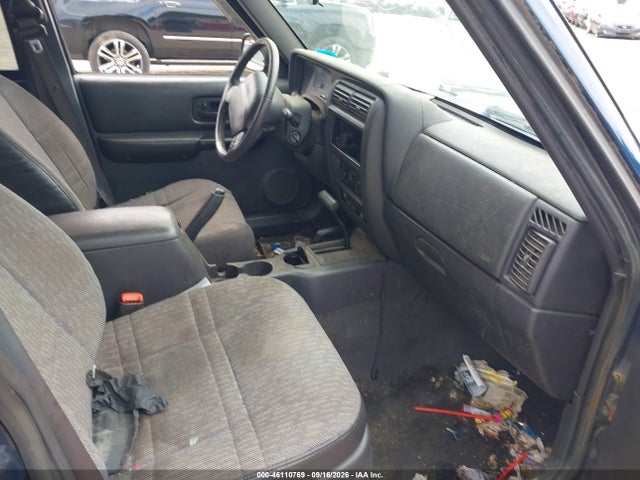 Продаж на аукціоні авто 2001 Jeep Cherokee Sport, vin: 1J4FF48S41L619944, номер лоту: 46110769