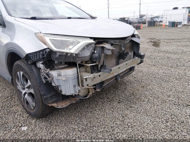 Toyota RAV4 LE 2017 2T3BFREVXHW640546 Image 21