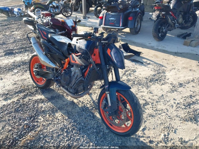 2022 Ktm 890 Duke R მანქანა იყიდება აუქციონზე, vin: VBKTU9400NM830167, აუქციონის ნომერი: 46110820