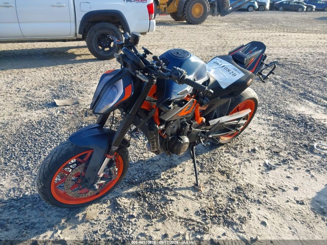 Продаж на аукціоні авто 2022 Ktm 890 Duke R, vin: VBKTU9400NM830167, номер лоту: 46110820