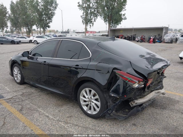 Toyota CAMRY LE 2022 4T1C11AK7NU711366 Image 3
