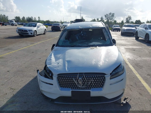 46110935 :رقم المزاد ، 5LMCJ1C90NUL05307 vin ، 2022 Lincoln Corsair Standard مزاد بيع