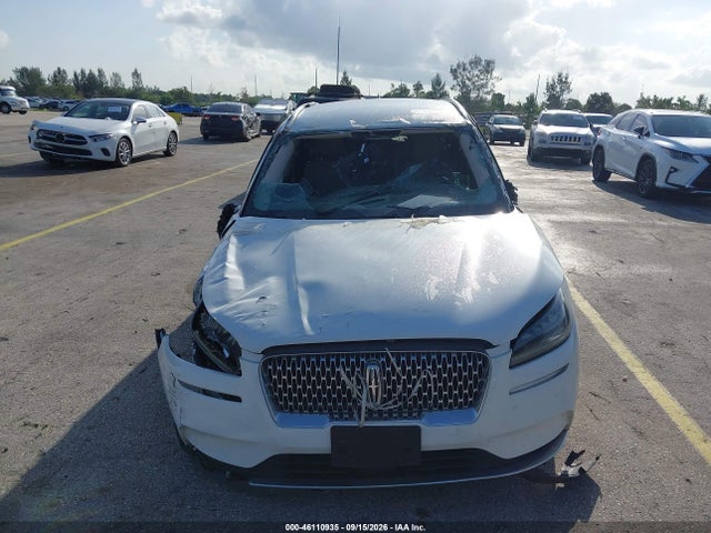 46110935 :رقم المزاد ، 5LMCJ1C90NUL05307 vin ، 2022 Lincoln Corsair Standard مزاد بيع