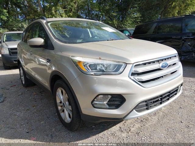 Продажа на аукционе авто 2017 Ford Escape Se, vin: 1FMCU0GD0HUE44988, номер лота: 46110990