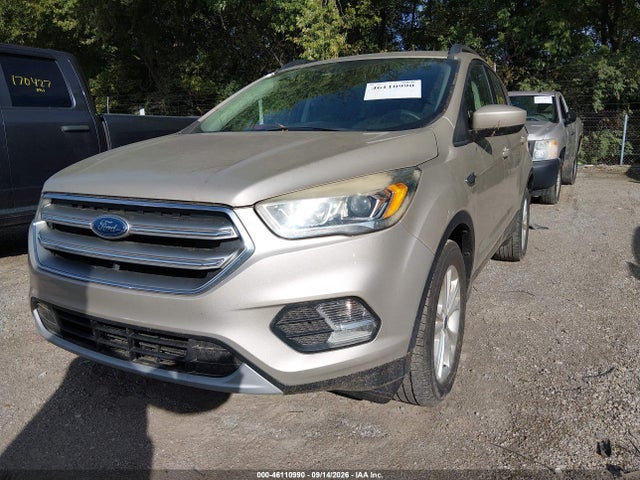 Продажа на аукционе авто 2017 Ford Escape Se, vin: 1FMCU0GD0HUE44988, номер лота: 46110990