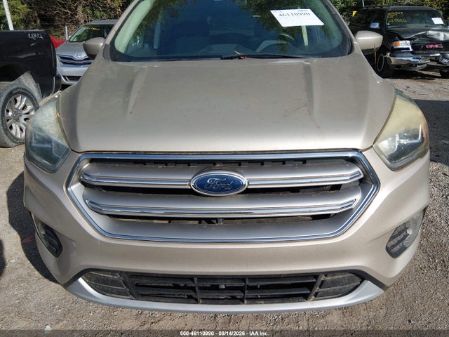 Продажа на аукционе авто 2017 Ford Escape Se, vin: 1FMCU0GD0HUE44988, номер лота: 46110990