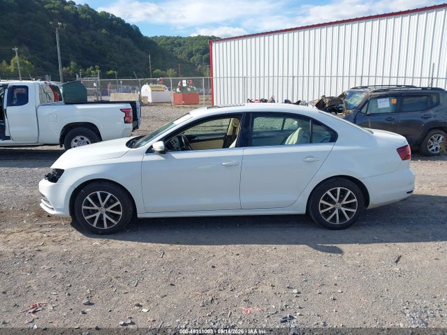 Aukcja sprzedaży 2017 Volkswagen Jetta 1.4t Se, vin: 3VWDB7AJ4HM358977, numer aukcji: 46111003