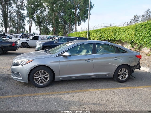 Hyundai SONATA SE 2016 5NPE24AF5GH331017 Image 15