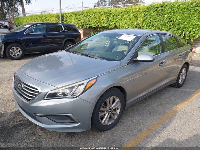 Hyundai SONATA SE 2016 5NPE24AF5GH331017 Image 2