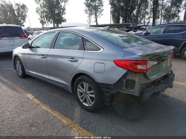 Hyundai SONATA SE 2016 5NPE24AF5GH331017 Image 3