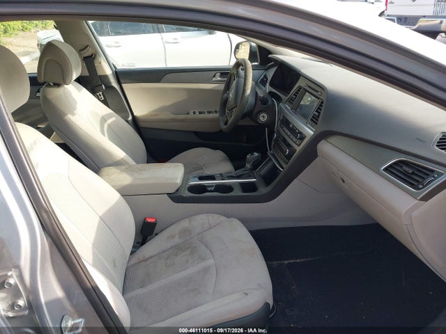 Hyundai SONATA SE 2016 5NPE24AF5GH331017 Image 5