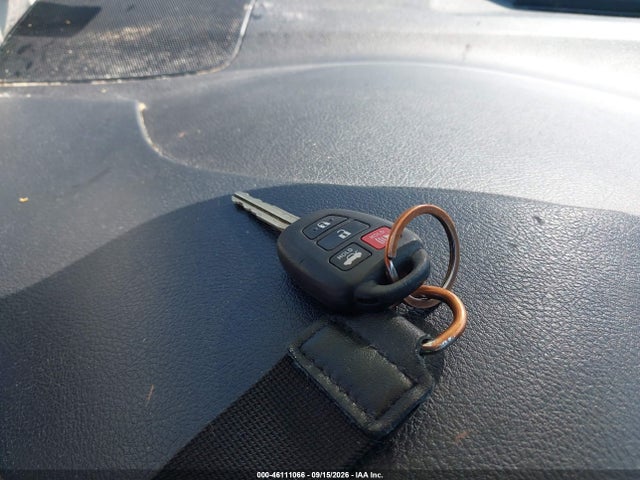 46111066 :رقم المزاد ، 4T1BF1FK0HU334289 vin ، 2017 Toyota Camry Se مزاد بيع