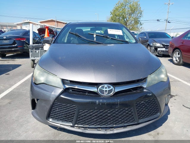 46111066 :رقم المزاد ، 4T1BF1FK0HU334289 vin ، 2017 Toyota Camry Se مزاد بيع