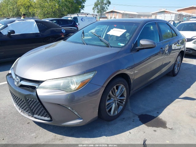 46111066 :رقم المزاد ، 4T1BF1FK0HU334289 vin ، 2017 Toyota Camry Se مزاد بيع