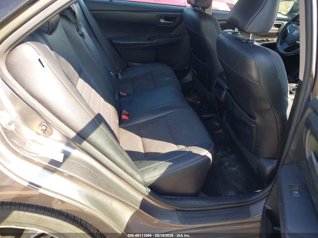 46111066 :رقم المزاد ، 4T1BF1FK0HU334289 vin ، 2017 Toyota Camry Se مزاد بيع