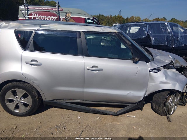 Продаж на аукціоні авто 2015 Kia Soul, vin: KNDJN2A25F7789943, номер лоту: 46111086