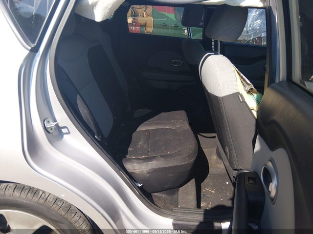 Продаж на аукціоні авто 2015 Kia Soul, vin: KNDJN2A25F7789943, номер лоту: 46111086