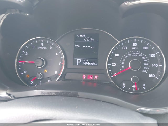 46111153 :رقم المزاد ، KNAFX4A62G5462828 vin ، 2016 Kia Forte Lx مزاد بيع