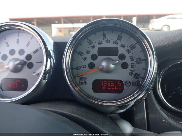 Aukcja sprzedaży 2005 Mini Cooper S, vin: WMWRH33565TF85679, numer aukcji: 46111203