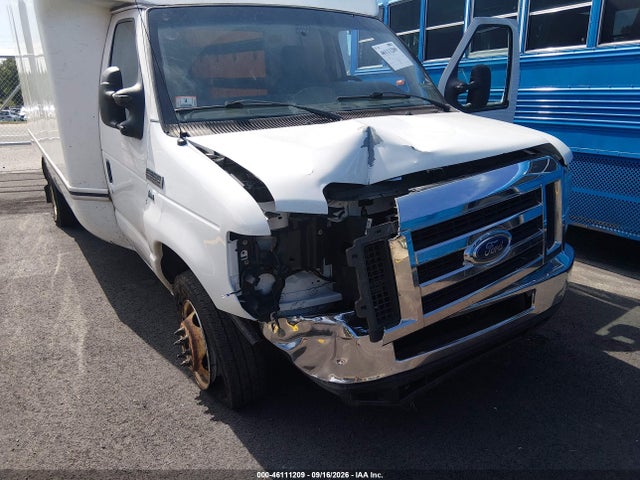 Продаж на аукціоні авто 2019 Ford E-350 Cutaway, vin: 1FDWE3F62KDC07215, номер лоту: 46111209