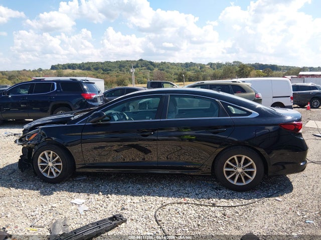 2018 Hyundai Sonata Se მანქანა იყიდება აუქციონზე, vin: 5NPE24AF4JH663327, აუქციონის ნომერი: 46111218