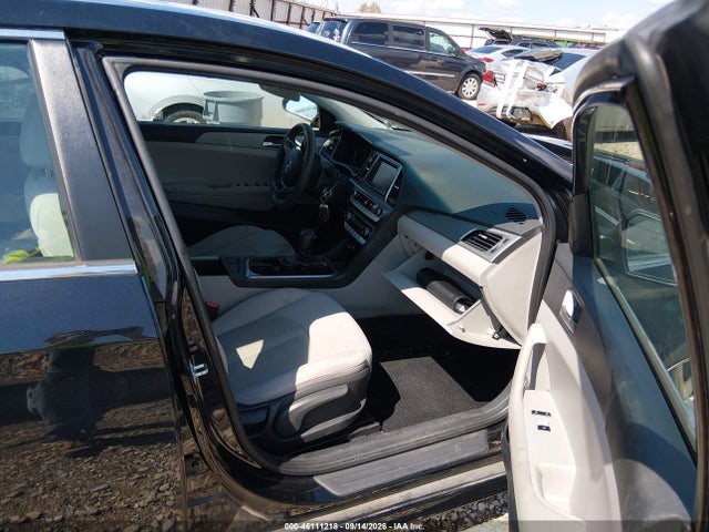 2018 Hyundai Sonata Se მანქანა იყიდება აუქციონზე, vin: 5NPE24AF4JH663327, აუქციონის ნომერი: 46111218