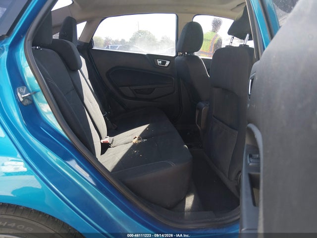 3FADP4BJXFM145827 Ford FIESTA SE