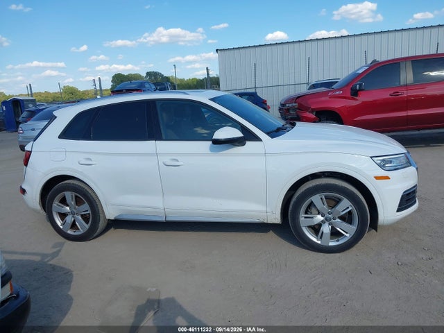 2018 Audi Q5 2.0t Premium/2.0t Tech Premium მანქანა იყიდება აუქციონზე, vin: WA1ANAFY4J2233615, აუქციონის ნომერი: 46111232