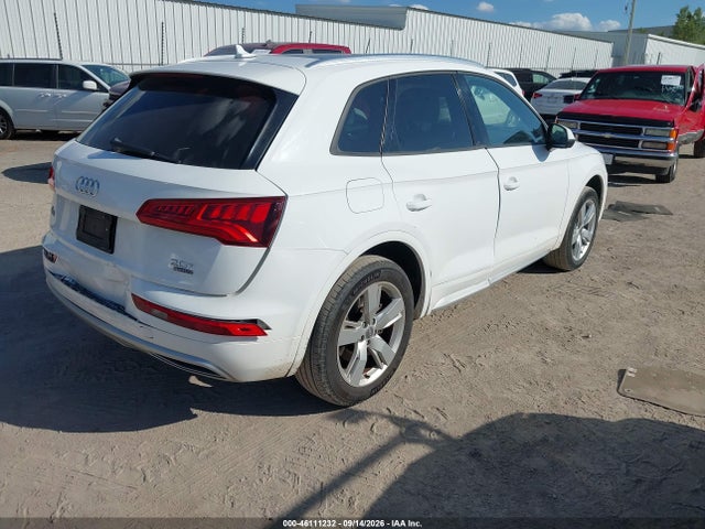 2018 Audi Q5 2.0t Premium/2.0t Tech Premium მანქანა იყიდება აუქციონზე, vin: WA1ANAFY4J2233615, აუქციონის ნომერი: 46111232