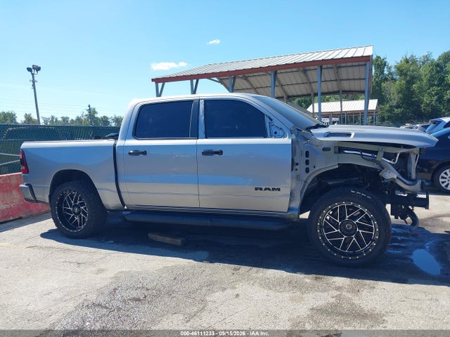 46111233 :رقم المزاد ، 1C6SRFFT2MN555731 vin ، 2021 Ram 1500 Big Horn  4x4 5'7 Box مزاد بيع