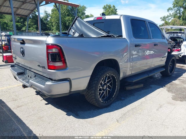 46111233 :رقم المزاد ، 1C6SRFFT2MN555731 vin ، 2021 Ram 1500 Big Horn  4x4 5'7 Box مزاد بيع